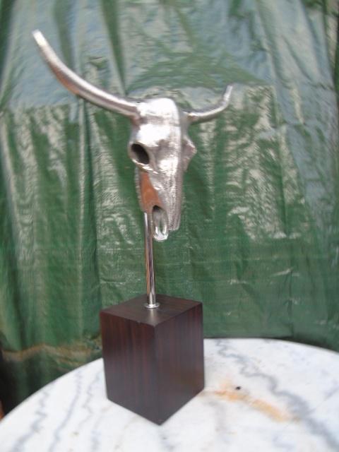 een buffelkop in gepatineerd aluminium, te koop!, Tuin en Terras, Tuinwanddecoratie, Nieuw, Ophalen of Verzenden