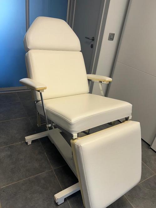 Behandelstoel te koop! Prijs overeen te komen, Sport en Fitness, Gezondheidsproducten en Wellness, Gebruikt, Overige typen, Ophalen