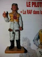 PILOTE RAF 1943: soldat de plomb + fascicule, Collections, Objets militaires | Général, Enlèvement