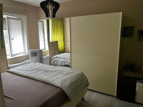 kleerkast met schuifdeuren, Huis en Inrichting, Kasten | Kleerkasten, Gebruikt, 200 cm of meer, 200 cm of meer, 50 tot 75 cm, Met deur(en)