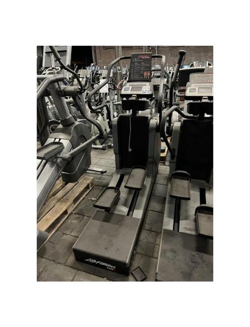 Life Fitness Crosstrainer 9500 | Elliptical, Sport en Fitness, Fitnessmaterialen, Gebruikt, Overige typen, Armen, Benen, Borst