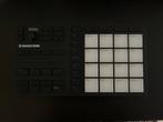 Native Instruments Maschine Mikro MK3, Muziek en Instrumenten, Midi-apparatuur, Ophalen, Zo goed als nieuw