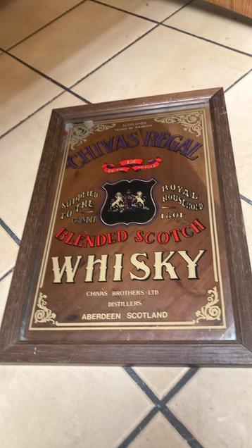 Spiegel whisky beschikbaar voor biedingen