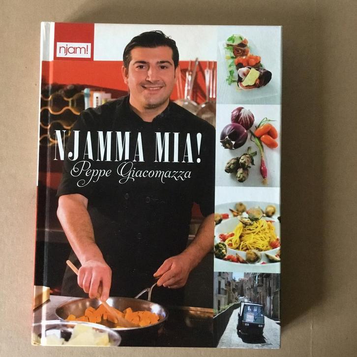 Peppe Giacomazza - Njamma Mia!, Boeken, Kookboeken, Zo goed als nieuw, Italië, Ophalen of Verzenden