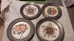 4 assiettes en céramique dans une coque en étain, Enlèvement ou Envoi