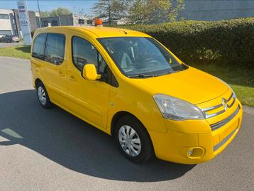 Citroen Berlingo 1.6 Benzine , 2012 , 180.000 KM beschikbaar voor biedingen