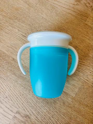 Munchkin beker, Enlèvement, Utilisé