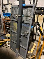 Enkele draaipoort, Ophalen, Zo goed als nieuw