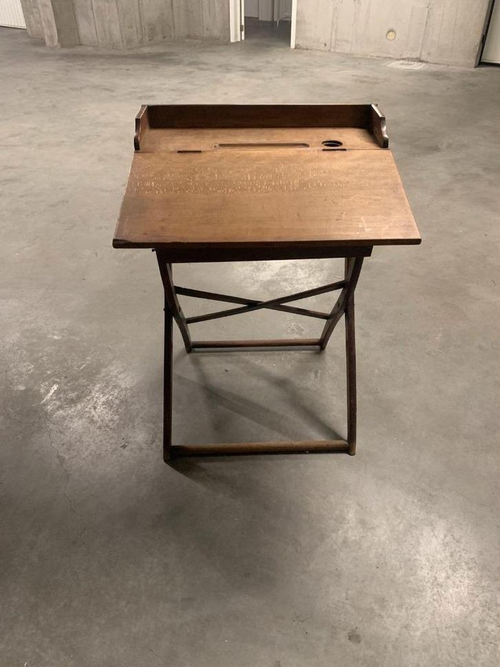 Klein schoolbureau antiek, Huis en Inrichting, Bureaus, Gebruikt, Bureau, Ophalen