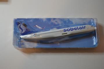 avion miniature plastique Boeing 737-800 Sobelair 