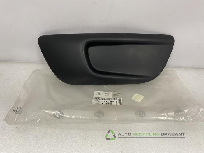 Pare-chocs grille d'un Citroen C4 Picasso, Autos : Pièces & Accessoires, Carrosserie & Tôlerie, Pare-chocs, Utilisé, 3 mois de garantie