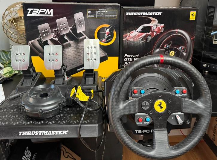 Thrustmaster TS-PC Racer + Ferrari 458 + Pédalier T3PM, Informatique & Logiciels, Joysticks, Comme neuf, Enlèvement