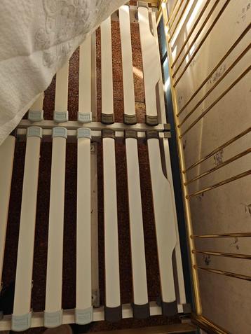 literie haut de gamm complète 2 pers: 2 sommiers + 1 matelas beschikbaar voor biedingen