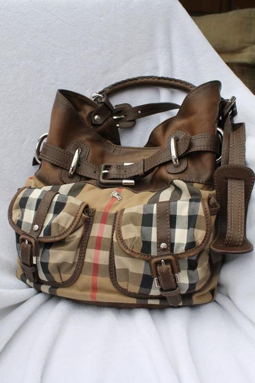 Burbeery House Check Bromley Drawstring Shoulder Bag, Handtassen en Accessoires, Tassen | Schoudertassen, Gebruikt, Overige merken
