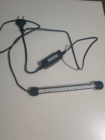 Aquarium licht  beschikbaar voor biedingen