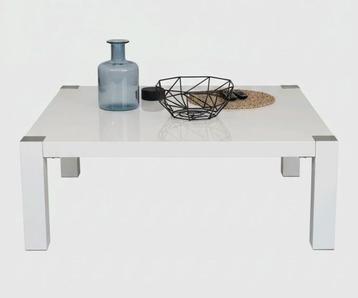 Salontafel Gelakt hoogglans wit.  110x110x 40 cm beschikbaar voor biedingen