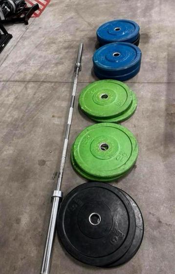 130kg Gekleurde Bumperplates + Olympische Barbell 220cm beschikbaar voor biedingen