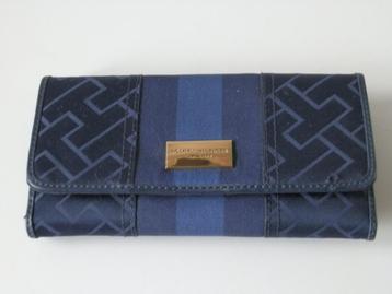Tommy Hilfiger portemonnee . beschikbaar voor biedingen