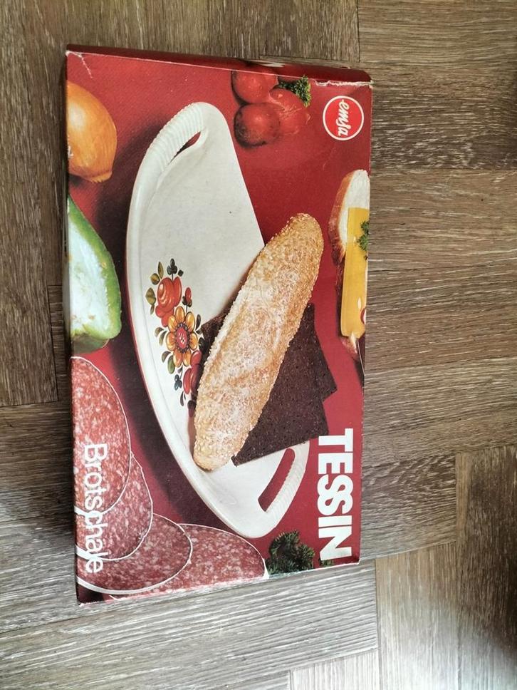 Retro broodschaal Esmsa Tessin, Huis en Inrichting, Keuken | Keukenbenodigdheden, Nieuw, Ophalen of Verzenden