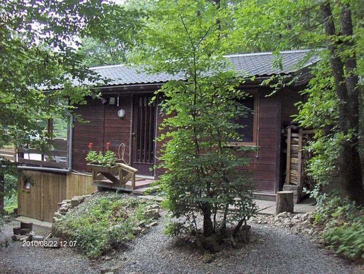 Chalet op 1625 m2., Immo, Buitenverblijven te koop, Provincie Luxemburg, Chalet, Verkoop zonder makelaar