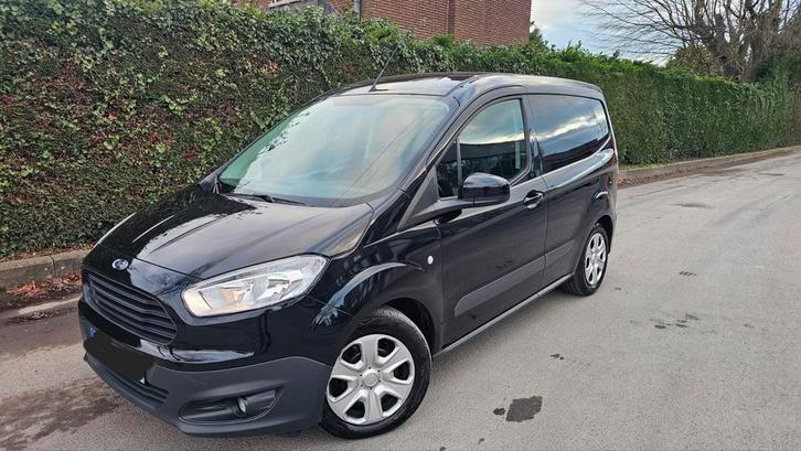 Ford Transit Courier Benzin/90.000Km/Bj 2015/Euro6B/, Autos, Ford, Particulier, Transit, Radio, USB, Enlèvement