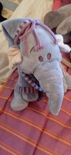 Olifant met slaapmuts en badjas 24 cm, Enfants & Bébés, Jouets | Peluches, Comme neuf, Éléphant, Enlèvement ou Envoi