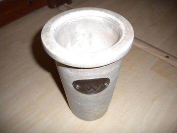 Bloem-/plant pot(je) beschikbaar voor biedingen