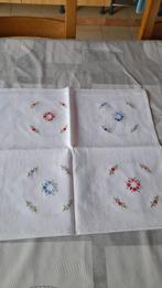 Nappe de table + nappe de salon  brodées main, Enlèvement ou Envoi