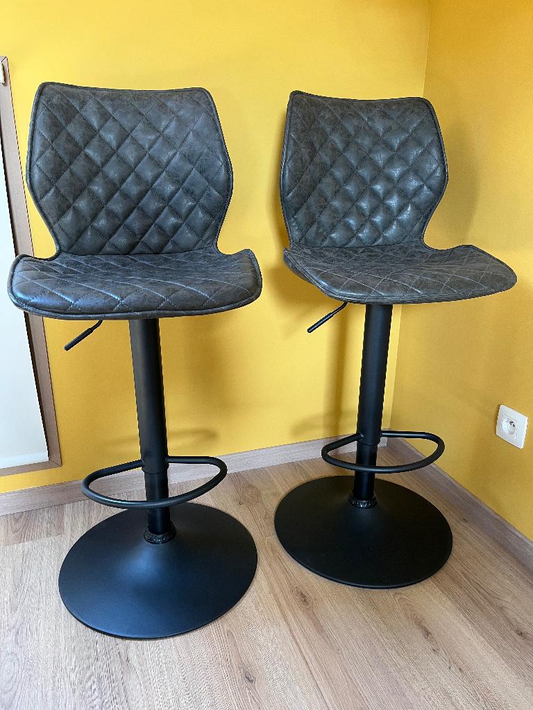 Barkruk, Ophalen, Zo goed als nieuw, In hoogte verstelbaar