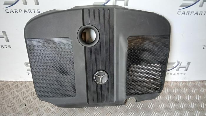 Plaque de protection moteur d'un Mercedes E-Klasse, Autos : Pièces & Accessoires, Carrosserie & Tôlerie, Mercedes-Benz, Utilisé