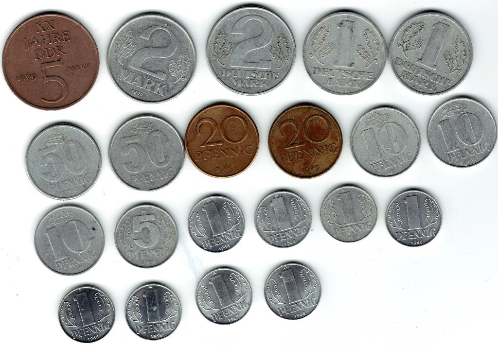 Petit lot de pièces RDA, Timbres & Monnaies, Monnaies | Europe | Monnaies non-euro, Envoi, Allemagne