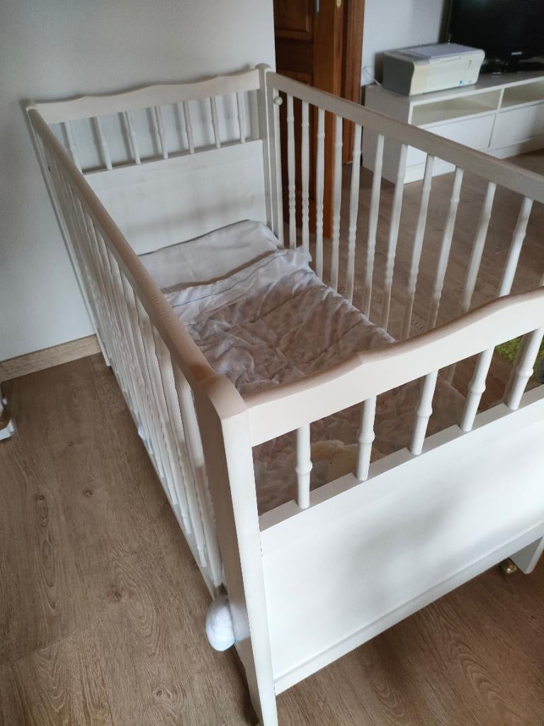 Kinderbedje met matras en beschermer aerosleep, Kinderen en Baby's, Ophalen, Matras