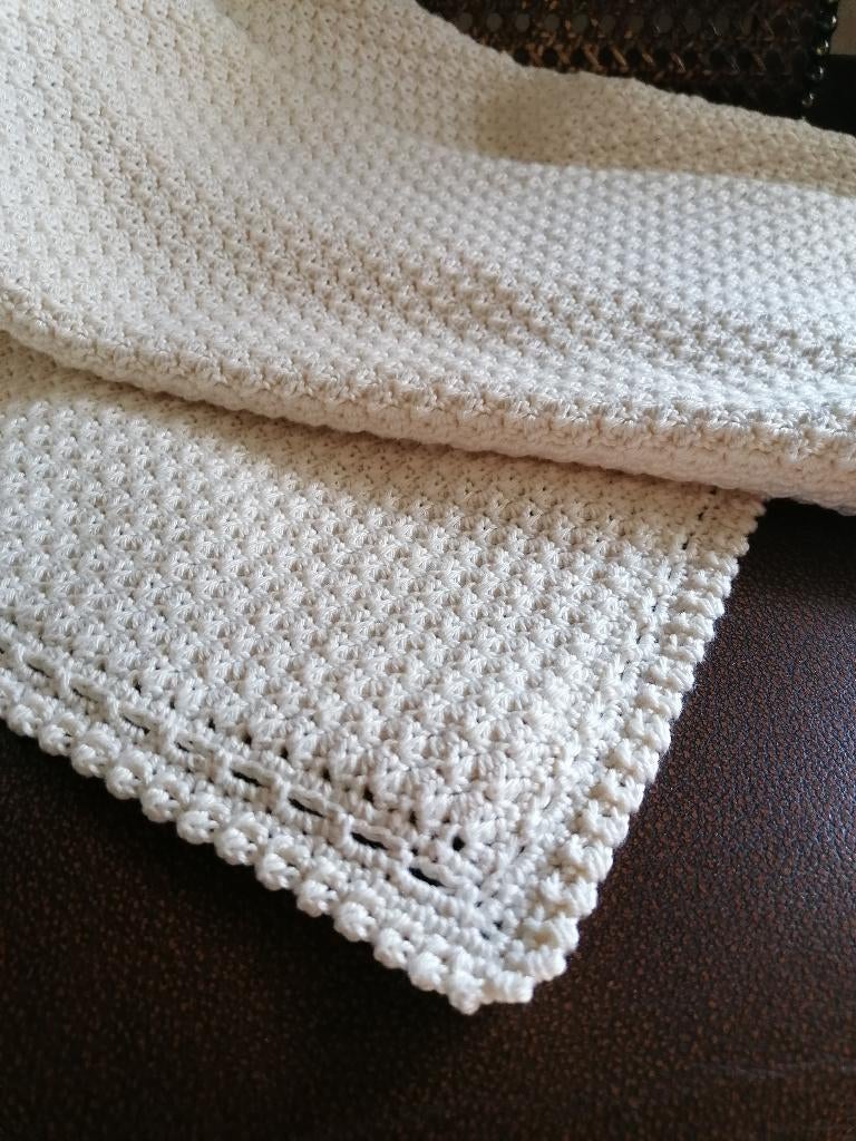 Ecru gehaakte wikkeldoek voor baby. NIEUW !, Hobby & Loisirs créatifs, Tricot & Crochet, Neuf, Enlèvement ou Envoi