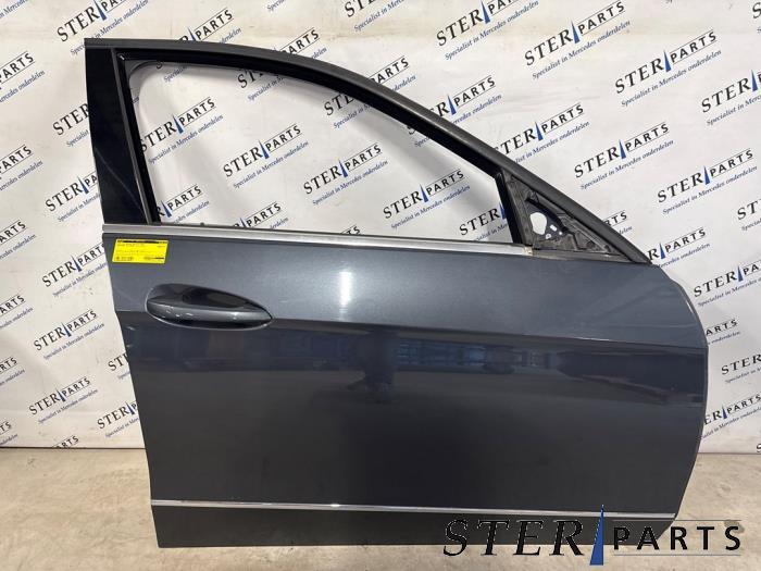 Portier 4Deurs rechts-voor van een Mercedes E-Klasse (755), Gebruikt, -, Deur, Ophalen of Verzenden