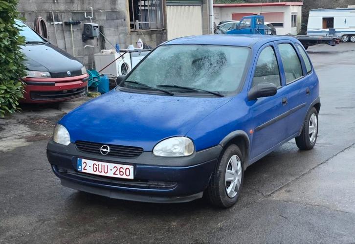 Opel corsa 1200 automatique.  123.000 km. Réel., Autos : Pièces & Accessoires, Batteries & Accessoires, Opel