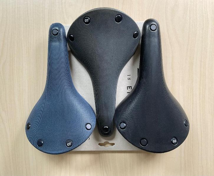 Drie Brooks Cambium C17 herenzadels - Gloednieuw, Fietsen en Brommers, Fietsaccessoires | Overige Fietsaccessoires, Nieuw, Ophalen