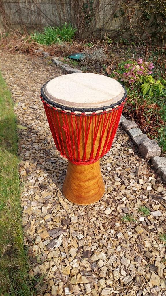 Djembé te koop, Muziek en Instrumenten, Percussie, Zo goed als nieuw, Trommel, Ophalen