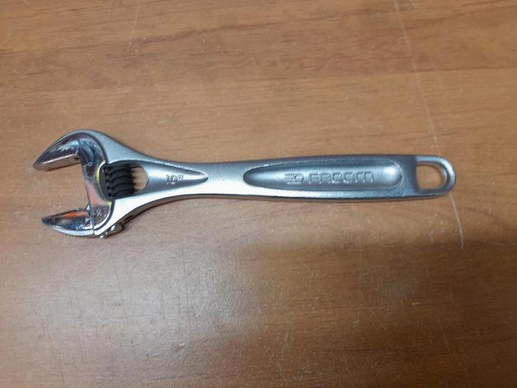 clé molette facom 10 neuve, Autos : Divers, Outils de voiture, Comme neuf, Enlèvement ou Envoi