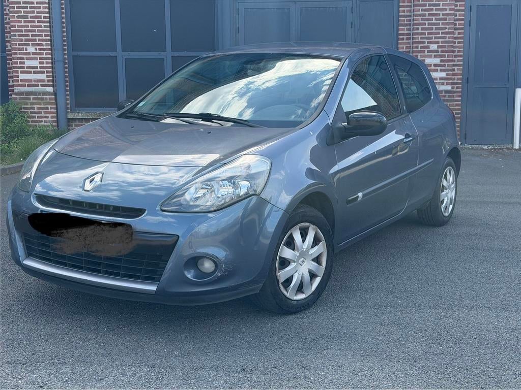 Clio 3 1.5 DCI 20TH, Voorwielaandrijving, Automatische klimaatregeling, Stof, Zwart
