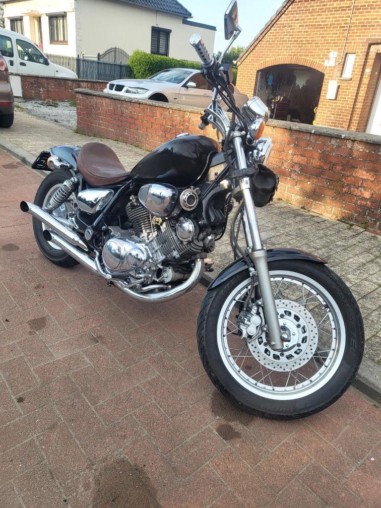 Yamaha XV 700  prete à immatriculer avec feuilles rose, Motos, Plus de 35 kW, Chopper, 2 cylindres, Particulier