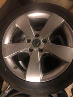 Originele Skoda velgen met zomerbanden, Auto-onderdelen, Banden en Velgen, Ophalen, Zomerbanden, Velg(en)