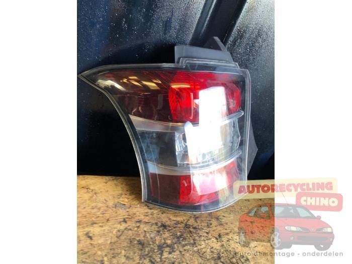 Feu arrière gauche d'un Toyota IQ, -, 3 mois de garantie, Toyota, Utilisé