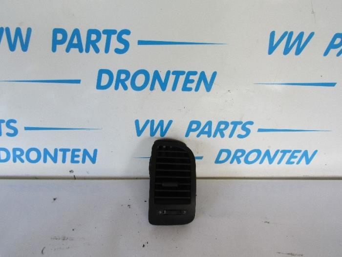 Luchtrooster Dashboard van een Volkswagen Polo, Auto-onderdelen, Dashboard en Schakelaars, Volkswagen, Gebruikt, 3 maanden garantie
