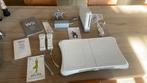 Witte Nintendo Wii Fit spelconsole, Ophalen of Verzenden, Zo goed als nieuw