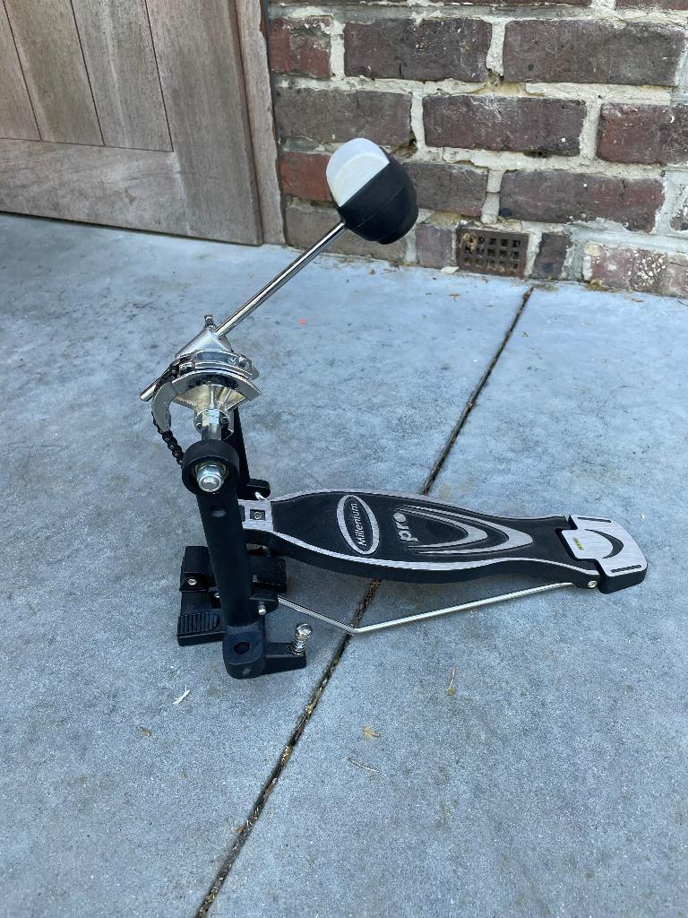 Millenium Pro kickdrumpedaal, Muziek en Instrumenten, Ophalen, Gebruikt