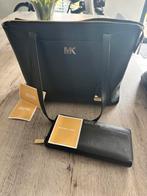 Michael kors handtas met portefouille, Handtassen en Accessoires, Tassen | Damestassen, Ophalen of Verzenden, Zo goed als nieuw