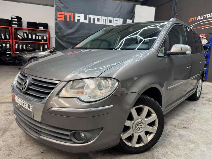 Volkswagen Touran *EXPORT MARCHAND * (bj 2007), Auto's, Volkswagen, Bedrijf, Te koop, Touran, Lederen bekleding, Lichtmetalen velgen