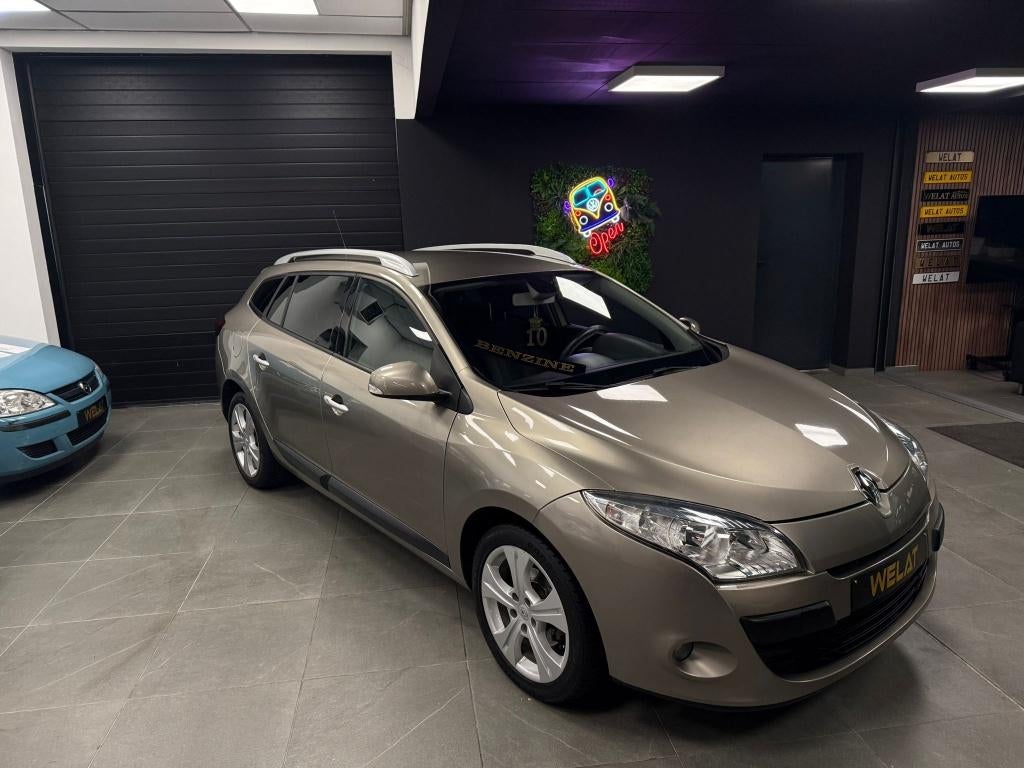 RENAULT MEGAN 2011 -130 PK-BENZINE 99.000 KM TOP STAAT, Bluetooth, Euro 5, Zwart, Bruin