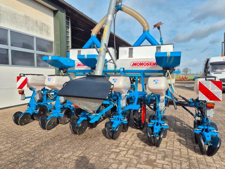Monosem NG3 Plus maiszaaimachine maiszaaier maispoter, Articles professionnels, Agriculture | Outils, Enlèvement