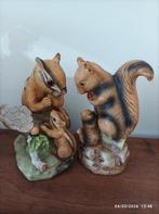 2 figurines en biscuit écureuils, Enlèvement